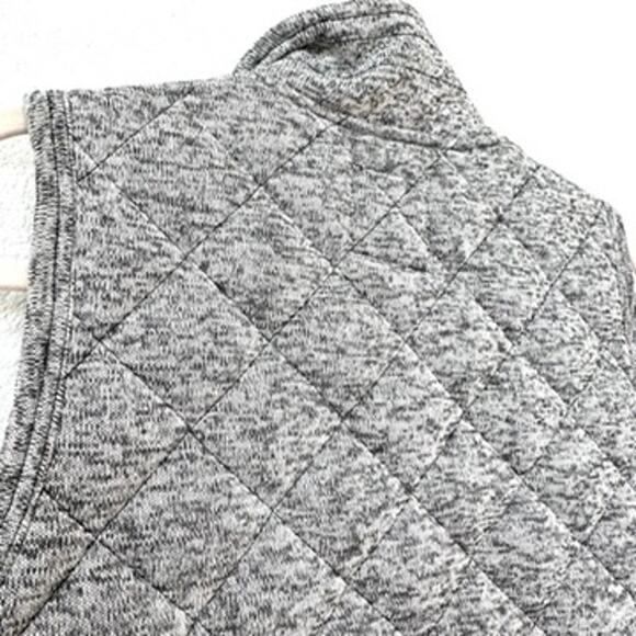 Thread & Supply Quilted Zip-Up Vest in Marled Grey, Size L, Excellent Condition - Picture 6 of 9